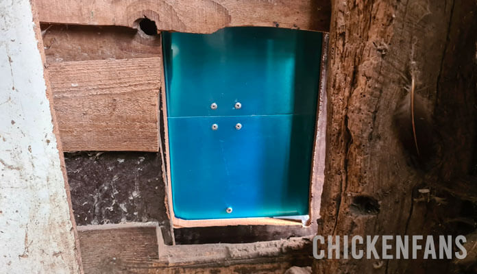 VEVOR automatic chicken coop door inside view of the chicken coop