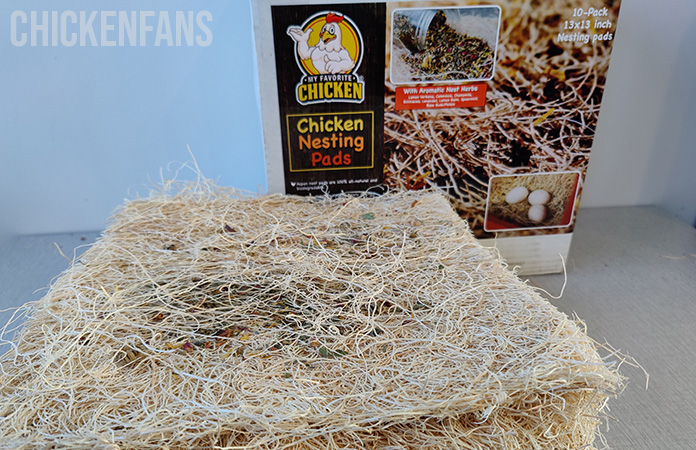 the box of the my favorite chicken nesting pads contains ten aromatic nesting pads
